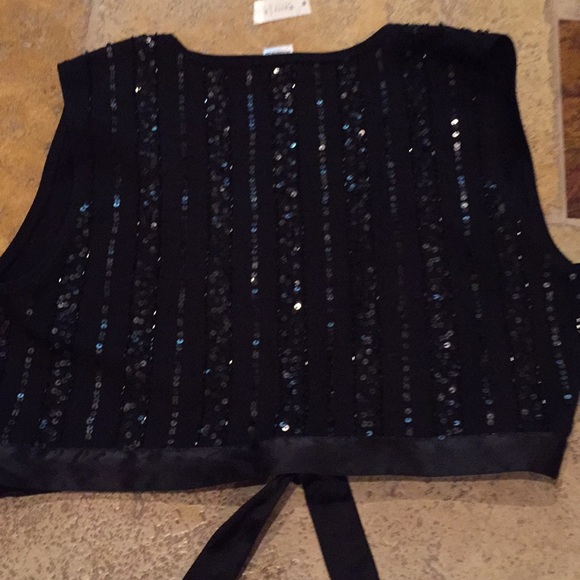 White House Black Market short sequin sweater vest - Picture 5 of 8